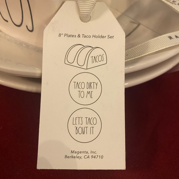 Rae Dunn Taco Holder & Plates - Picture 4 of 5